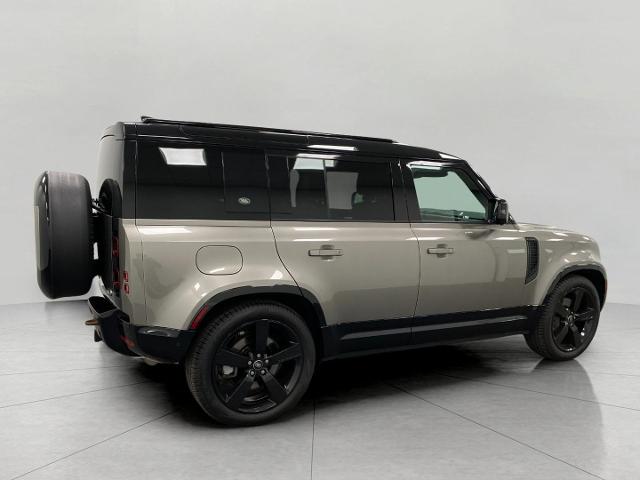 2023 Defender Vehicle Photo in Appleton, WI 54913