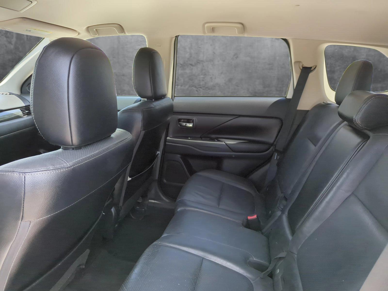 2019 Mitsubishi Outlander Vehicle Photo in Margate, FL 33063