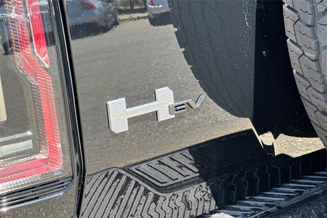 2025 GMC HUMMER EV SUV Vehicle Photo in ELK GROVE, CA 95757-8703