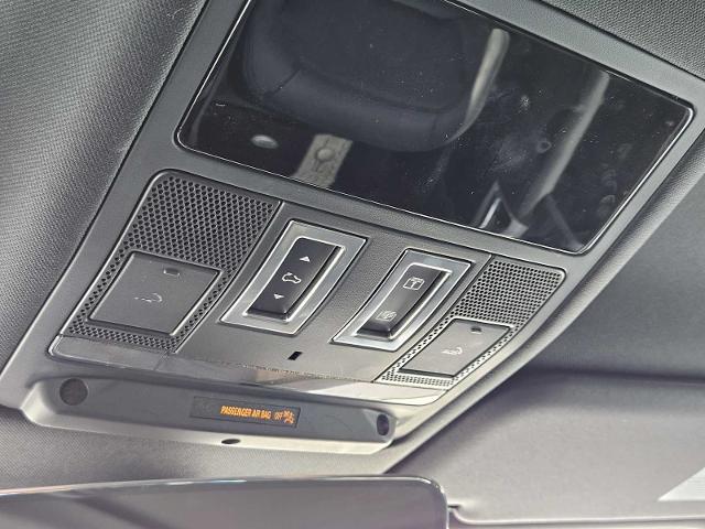 2024 Defender Vehicle Photo in AUSTIN, TX 78717