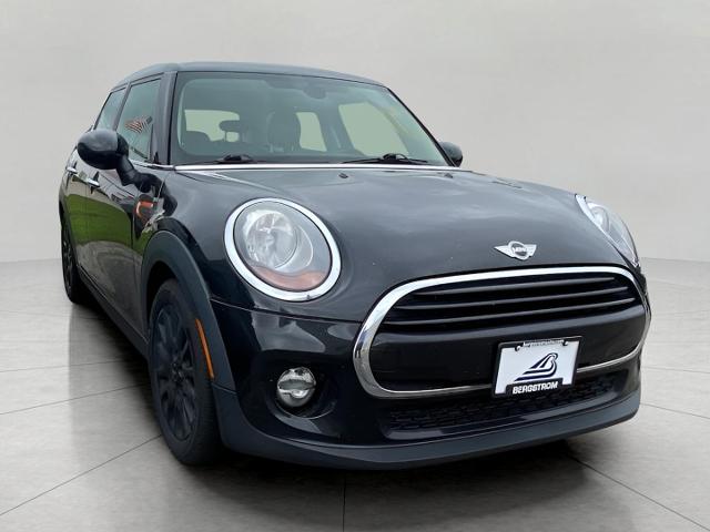 2016 MINI Cooper Hardtop 4 Door Vehicle Photo in APPLETON, WI 54914-8833