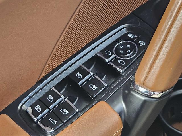 2017 Porsche Cayenne Vehicle Photo in FORT WORTH, TX 76132