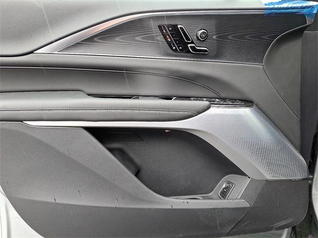 2025 Cadillac LYRIQ Vehicle Photo in ALLENTOWN, PA 18103-7399