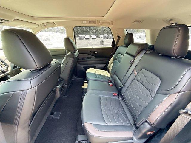 2025 Nissan Pathfinder Vehicle Photo in Flemington, NJ 08822