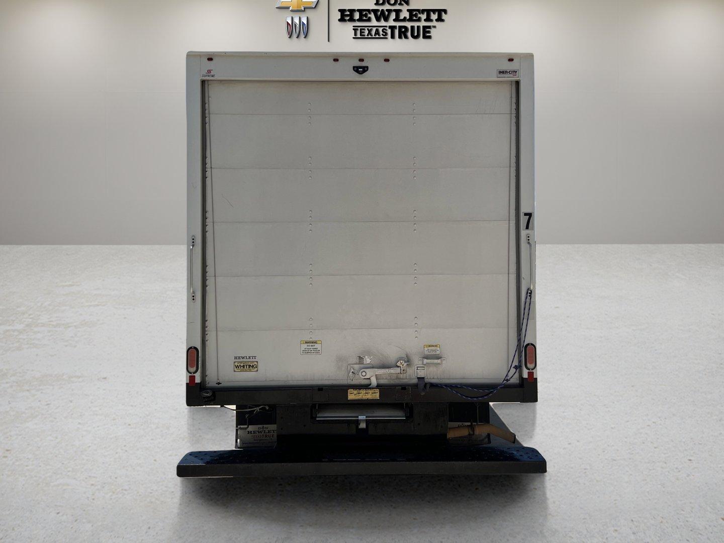 2021 Chevrolet Express Cutaway 3500 Vehicle Photo in GEORGETOWN, TX 78626-7508