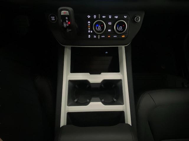 2025 Defender Vehicle Photo in Appleton, WI 54913