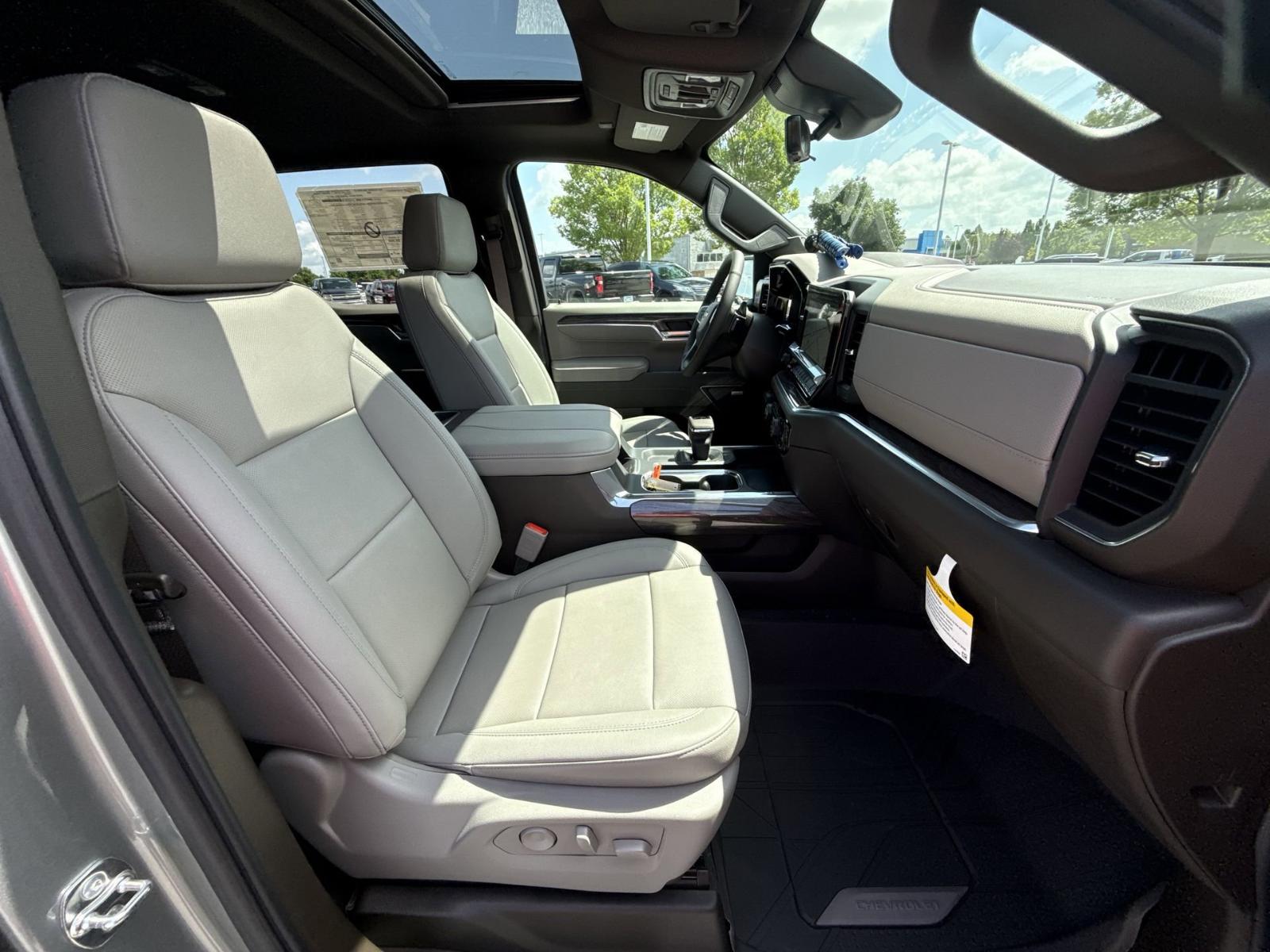 2025 Chevrolet Silverado 1500 Vehicle Photo in BENTONVILLE, AR 72712-4322