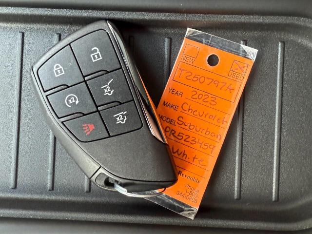 2023 Chevrolet Suburban Vehicle Photo in NEENAH, WI 54956-2243