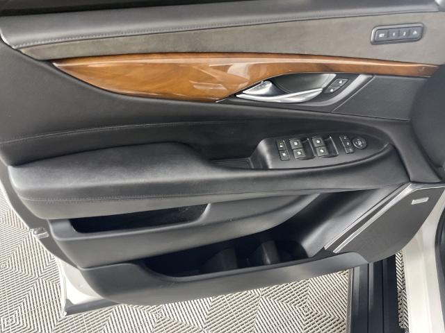 2018 Cadillac Escalade Vehicle Photo in GILBERT, AZ 85297-0402