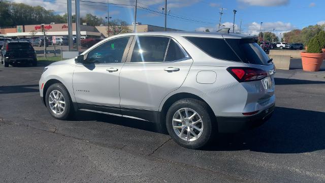 2022 Chevrolet Equinox Vehicle Photo in MOON TOWNSHIP, PA 15108-2571