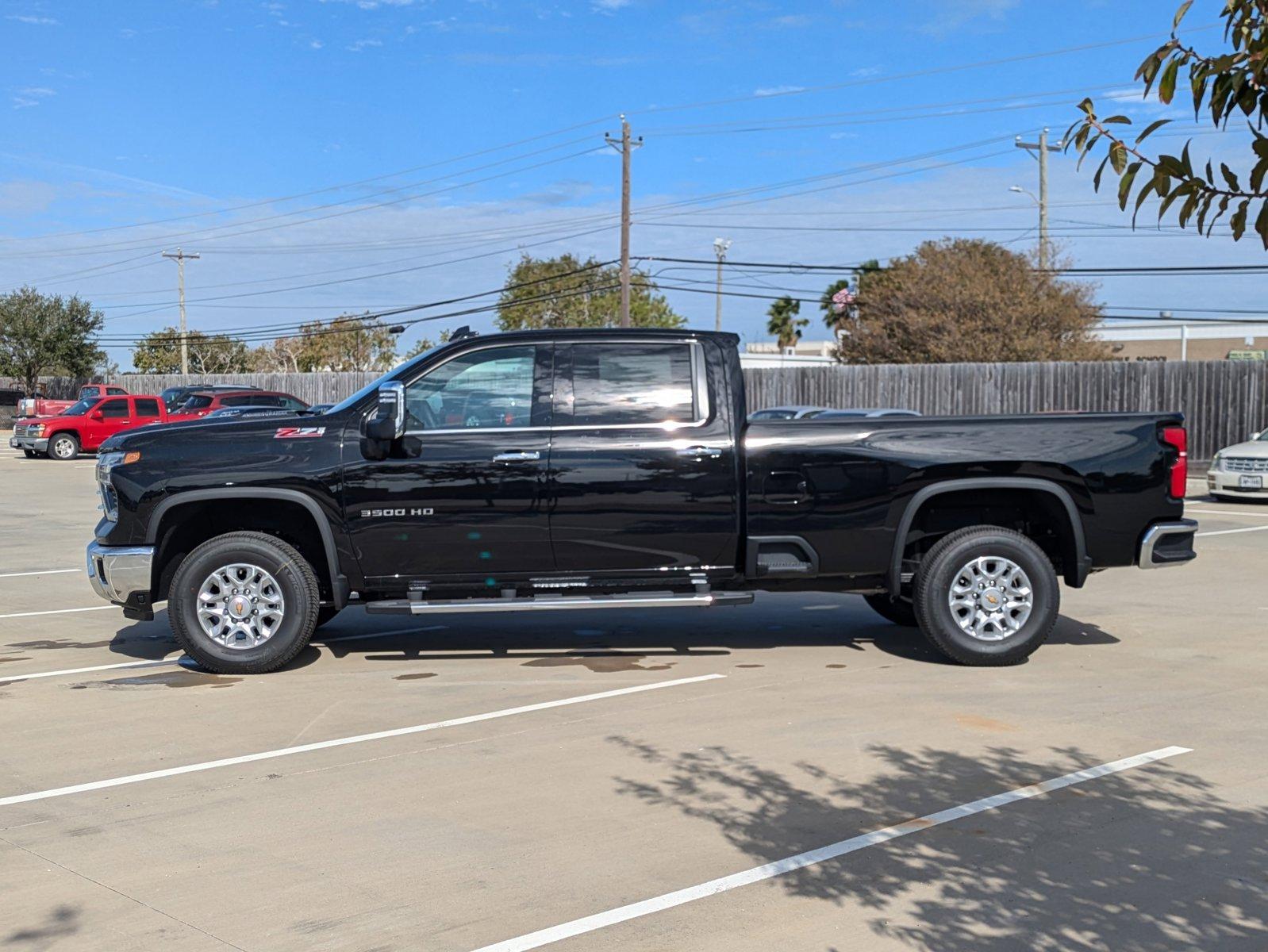 2025 Chevrolet Silverado 3500 HD Vehicle Photo in CORPUS CHRISTI, TX 78412-4902