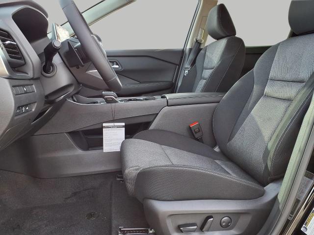2025 Nissan Rogue Vehicle Photo in Oshkosh, WI 54904