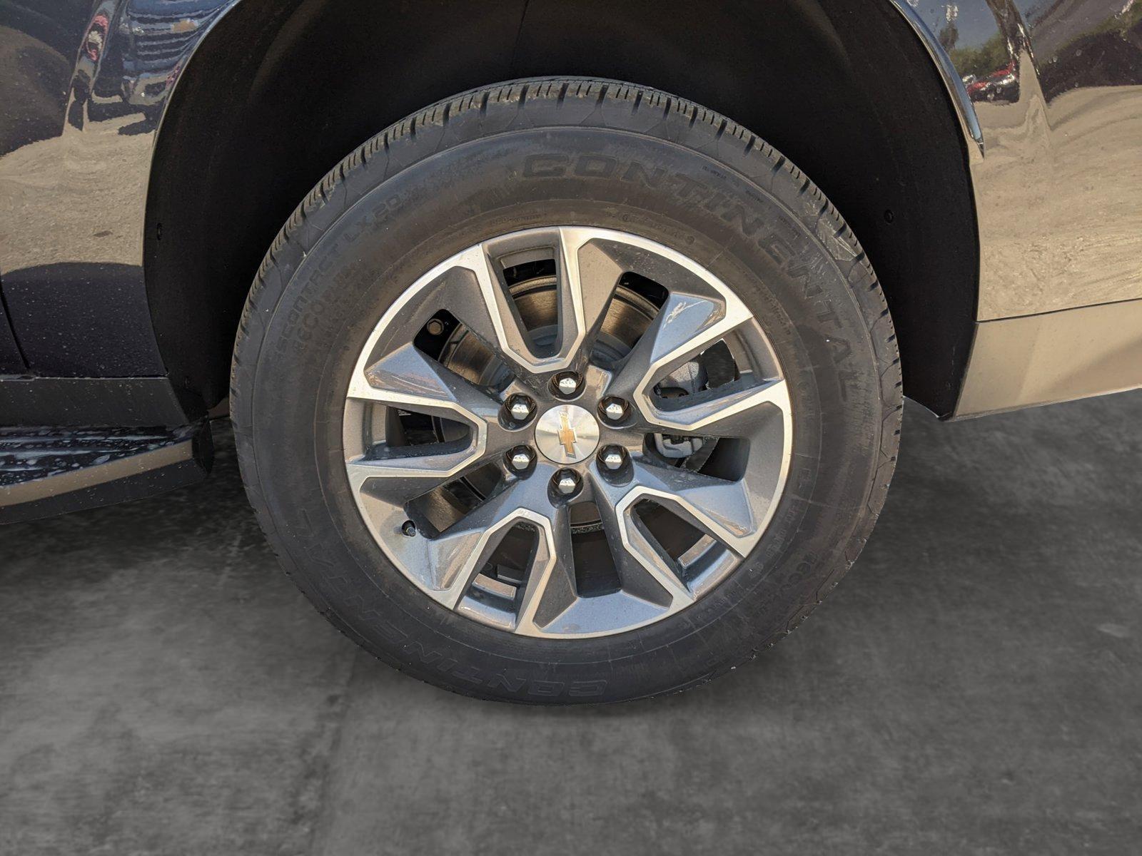 2024 Chevrolet Suburban Vehicle Photo in AUSTIN, TX 78759-4154