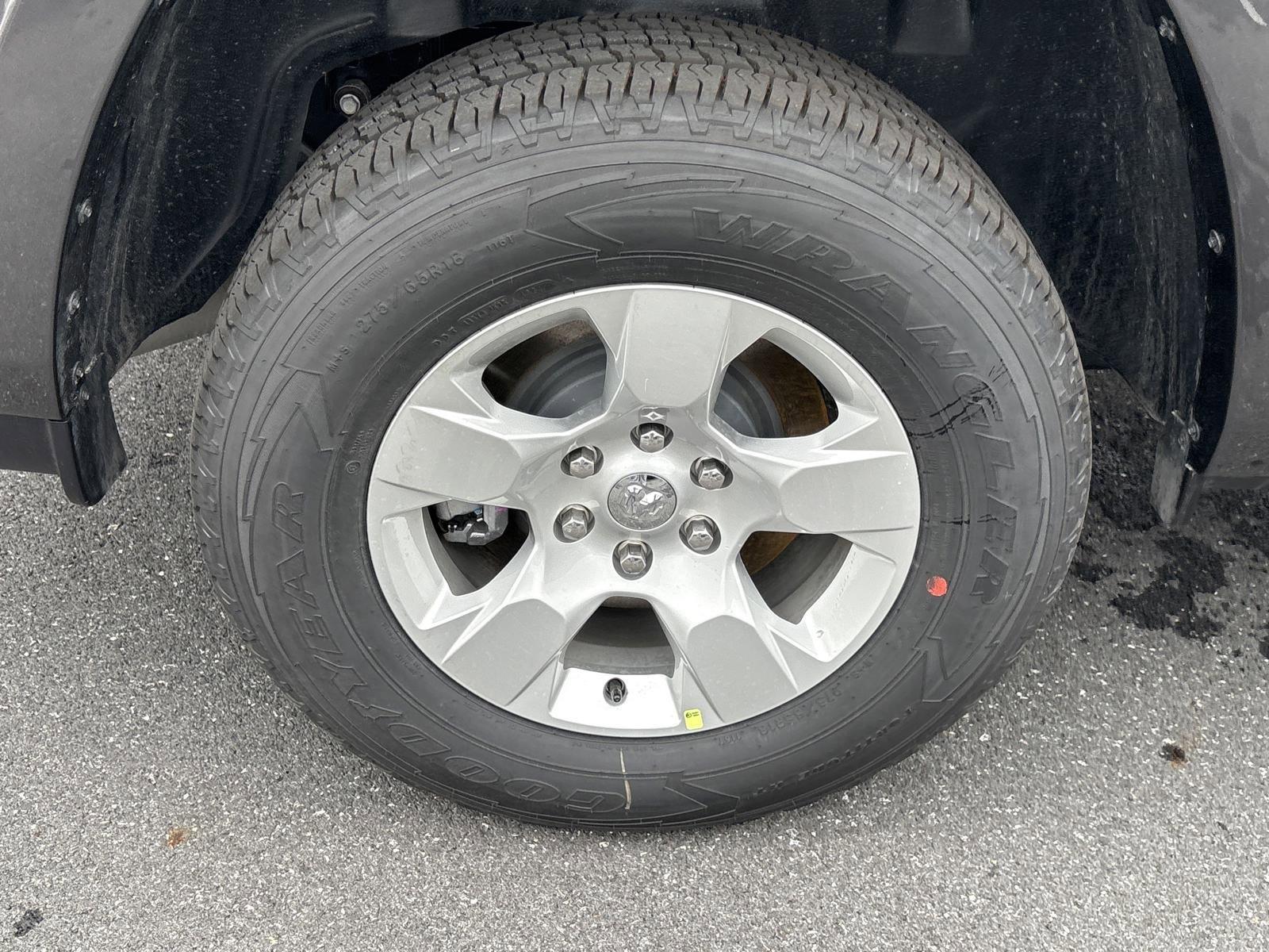 2025 Ram 1500 Vehicle Photo in Mechanicsburg, PA 17050-1707