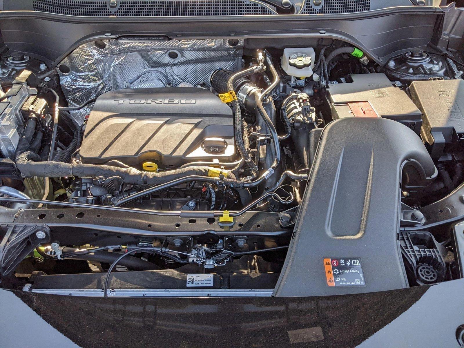 2025 Chevrolet Trax Vehicle Photo in TIMONIUM, MD 21093-2300