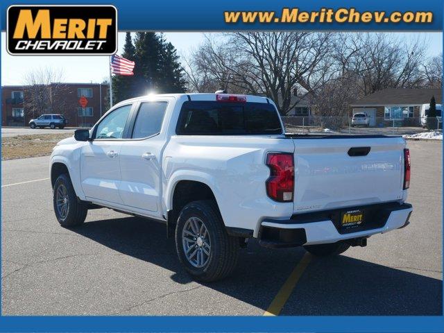 2024 Chevrolet Colorado Vehicle Photo in MAPLEWOOD, MN 55119-4794