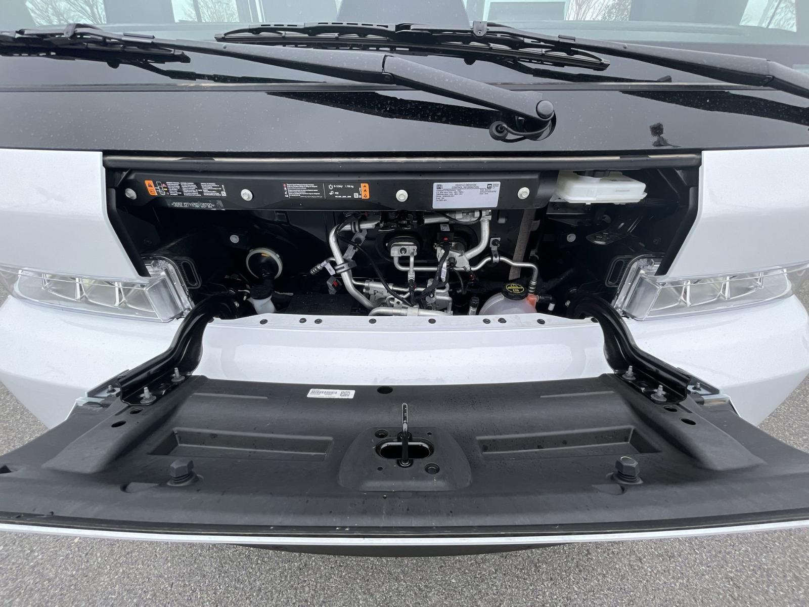 2025 Chevrolet BrightDrop 400 Vehicle Photo in BENTONVILLE, AR 72712-4322