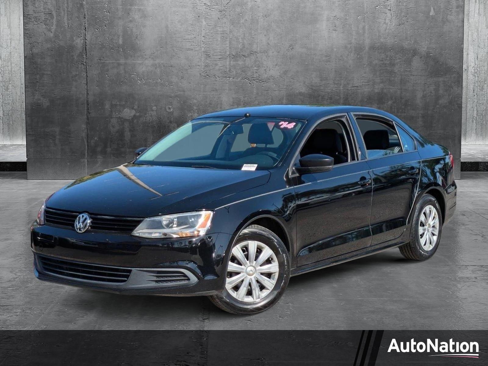 2014 Volkswagen Jetta Sedan Vehicle Photo in Tampa, FL 33614