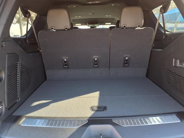 2025 Chevrolet Suburban Vehicle Photo in Denton, TX 76205