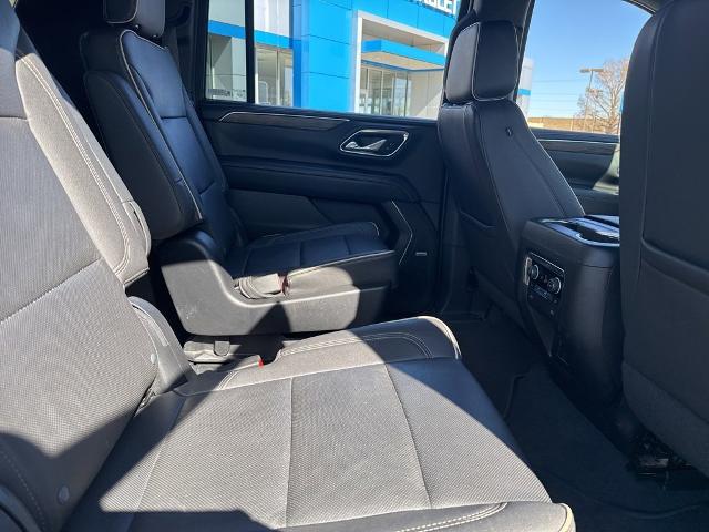 2023 Chevrolet Suburban Vehicle Photo in MANHATTAN, KS 66502-5036
