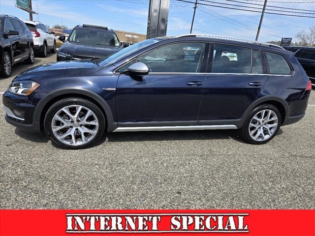 2017 Volkswagen Golf Alltrack Vehicle Photo in LITTLE FALLS, NJ 07424-1717