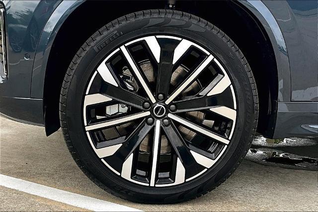 2025 Volvo XC90 Plug-In Hybrid Vehicle Photo in Houston, TX 77007