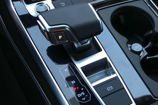 2025 Audi Q8 Vehicle Photo in SUGAR LAND, TX 77478