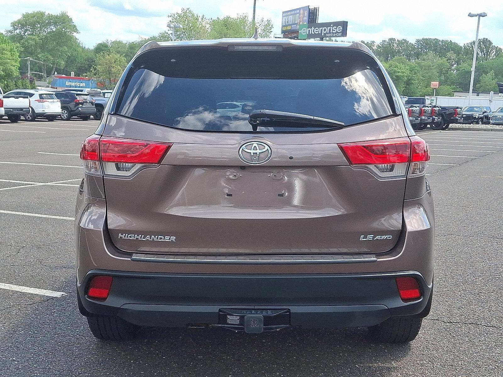 2018 Toyota Highlander Vehicle Photo in Trevose, PA 19053