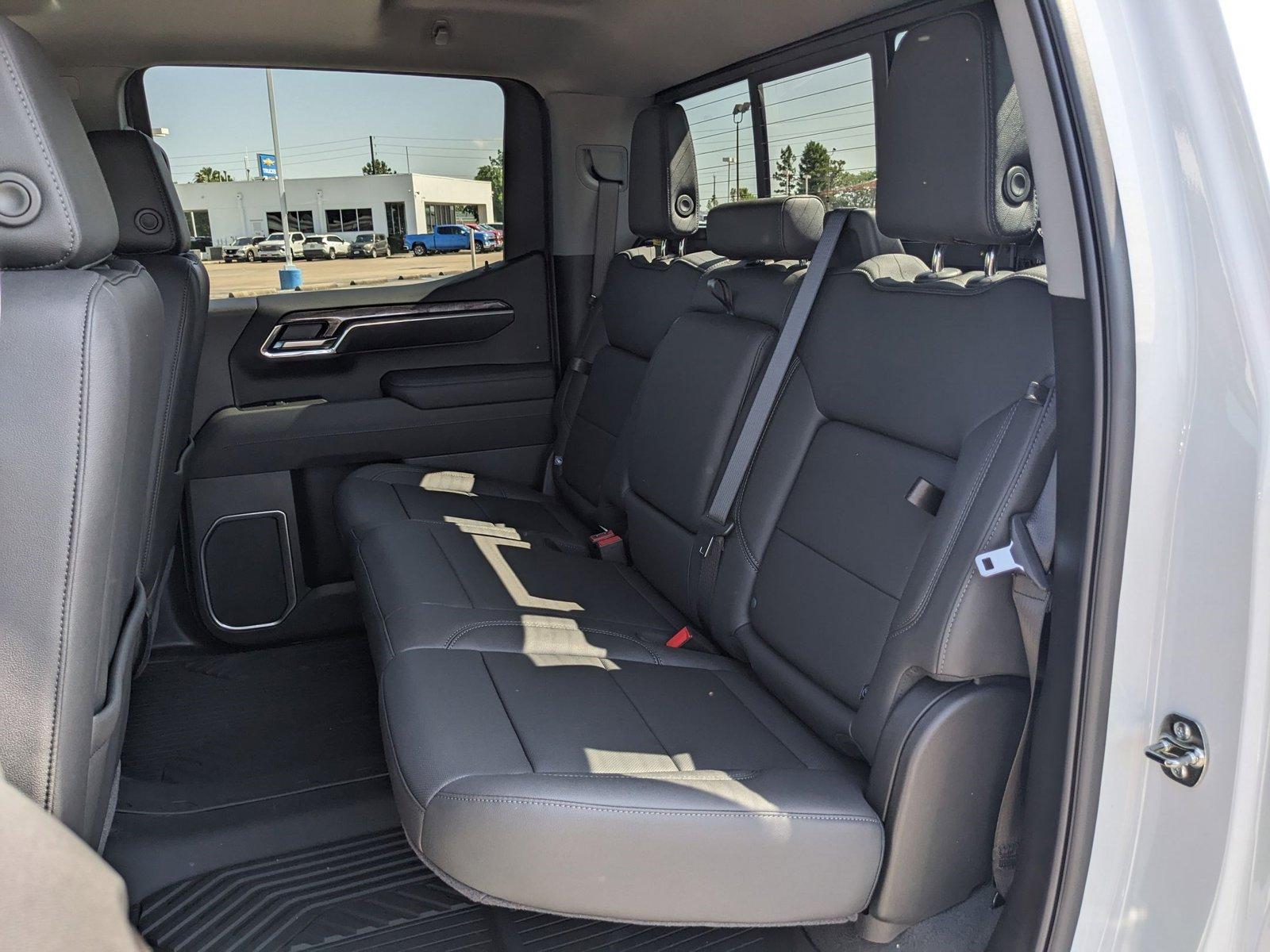 2025 Chevrolet Silverado 1500 Vehicle Photo in HOUSTON, TX 77034-5009