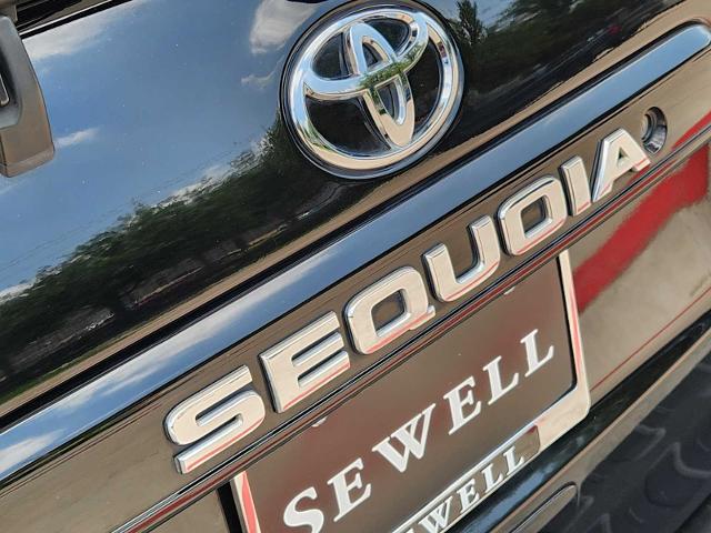 2013 Toyota Sequoia Vehicle Photo in Grapevine, TX 76051