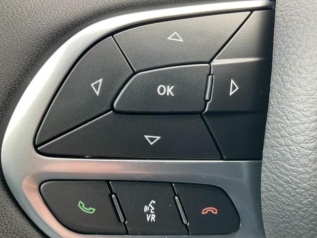 2025 Chrysler Pacifica Vehicle Photo in Kaukauna, WI 54130