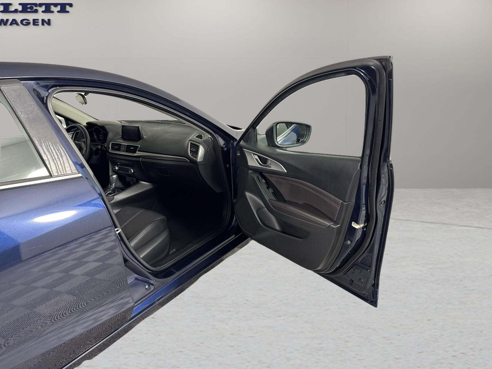 2018 Mazda Mazda3 5-Door Vehicle Photo in Georgetown, TX 78626