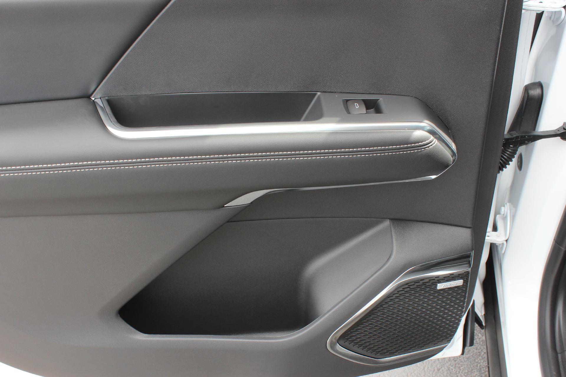 2025 GMC Acadia Vehicle Photo in AURORA, CO 80012-4011