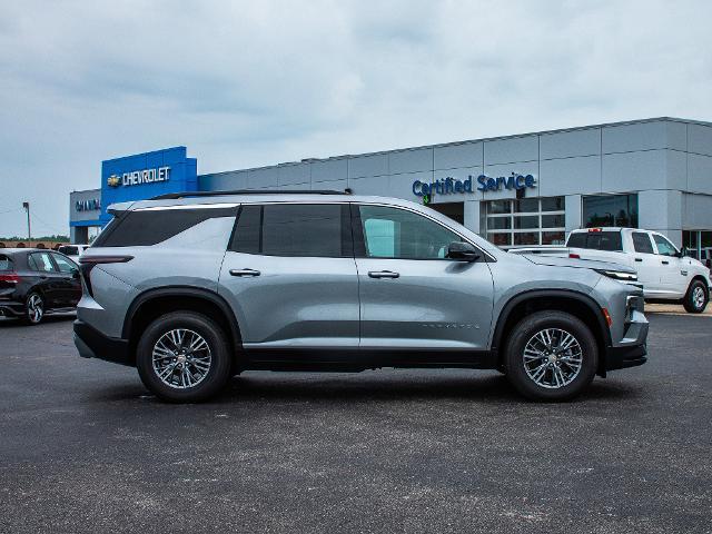 2025 Chevrolet Traverse Vehicle Photo in MADISON, IN 47250-1611