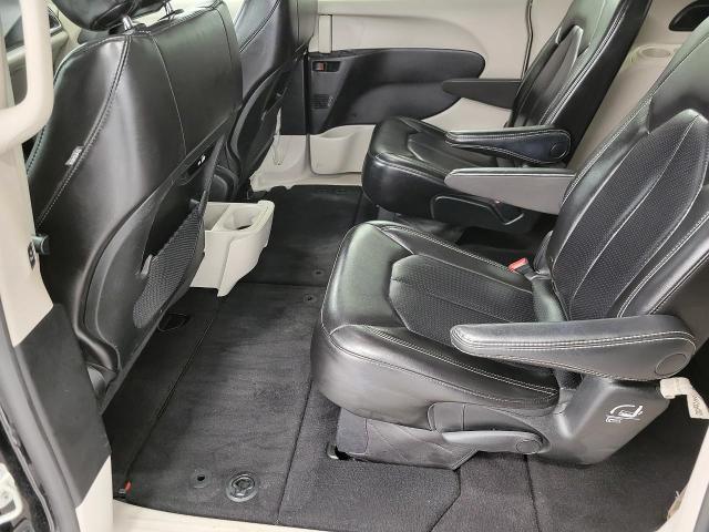 2023 Chrysler Pacifica Vehicle Photo in Kaukauna, WI 54130