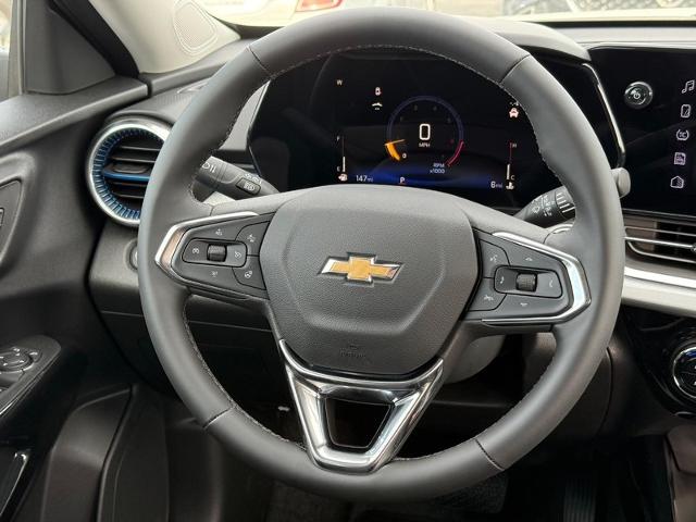 2025 Chevrolet Trax Vehicle Photo in COLUMBIA, MO 65203-3903