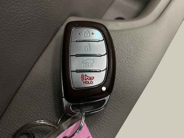 2017 Hyundai SONATA Vehicle Photo in Oshkosh, WI 54904