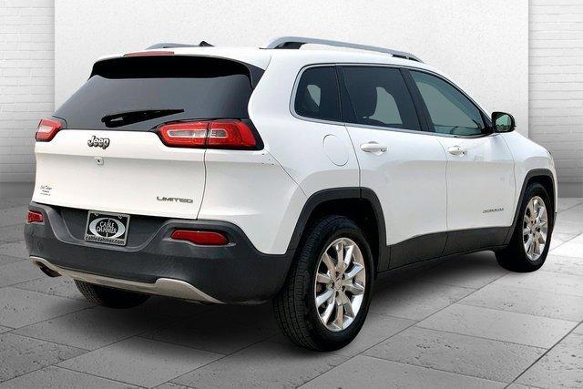 2015 Jeep Cherokee Vehicle Photo in KANSAS CITY, MO 64114-4502