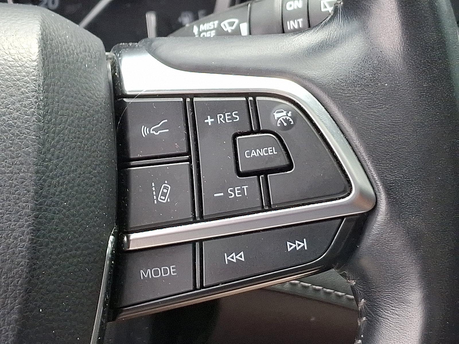 2021 Toyota Highlander Vehicle Photo in Trevose, PA 19053