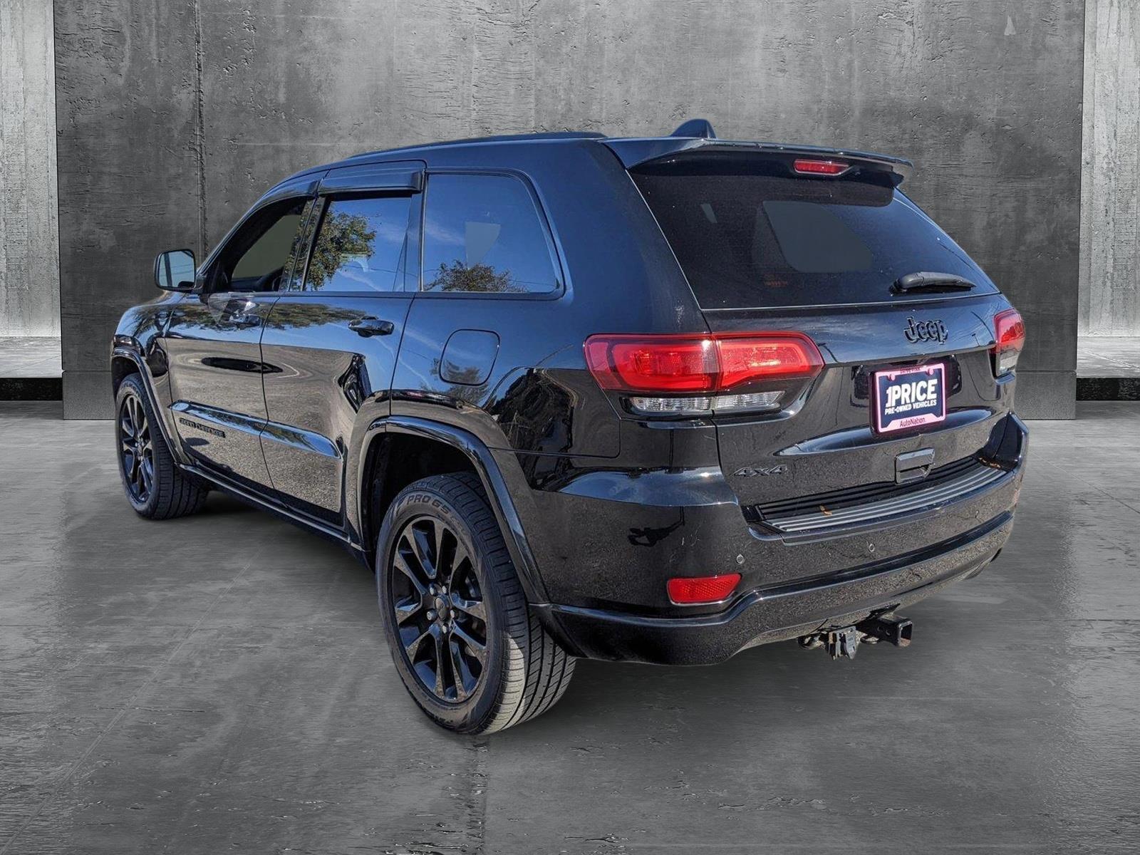 2017 Jeep Grand Cherokee Vehicle Photo in AUSTIN, TX 78759-4154