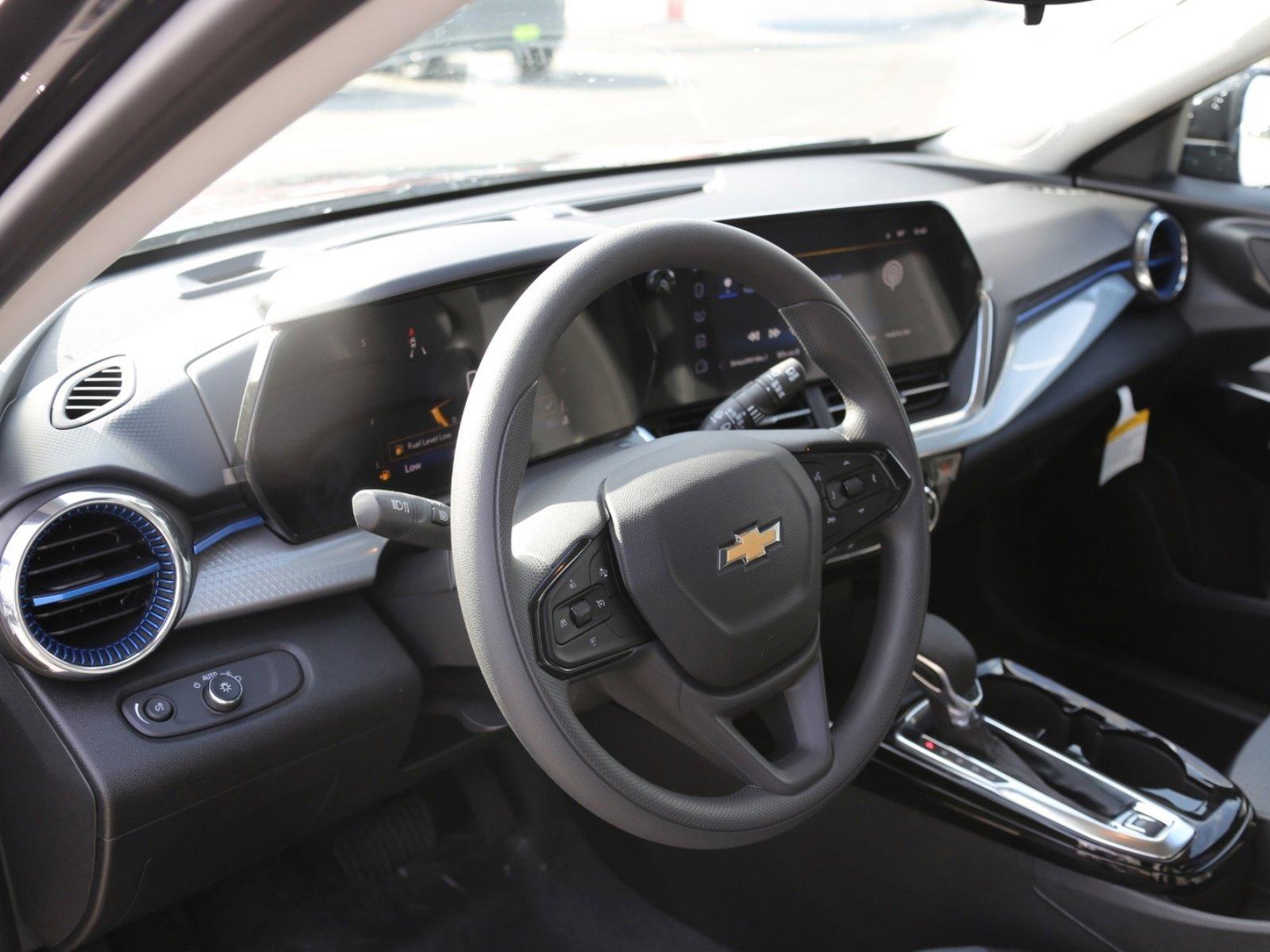 2025 Chevrolet Trax Vehicle Photo in LOS ANGELES, CA 90007-3794