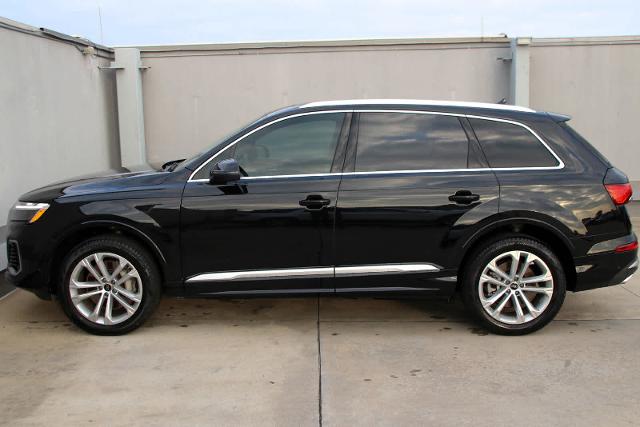 2025 Audi Q7 Vehicle Photo in SUGAR LAND, TX 77478