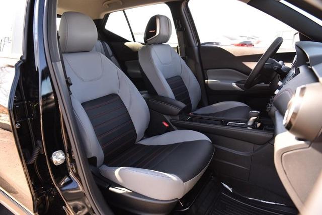 2024 Nissan Kicks Vehicle Photo in Ballwin, MO 63011
