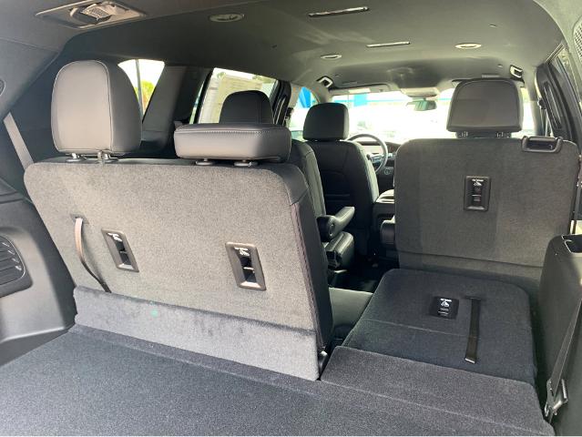 2025 GMC Acadia Vehicle Photo in BEAUFORT, SC 29906-4218