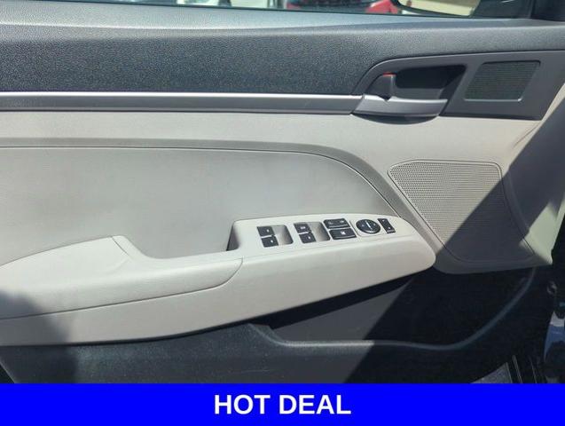 2017 Hyundai ELANTRA Vehicle Photo in Merrillville, IN 46410