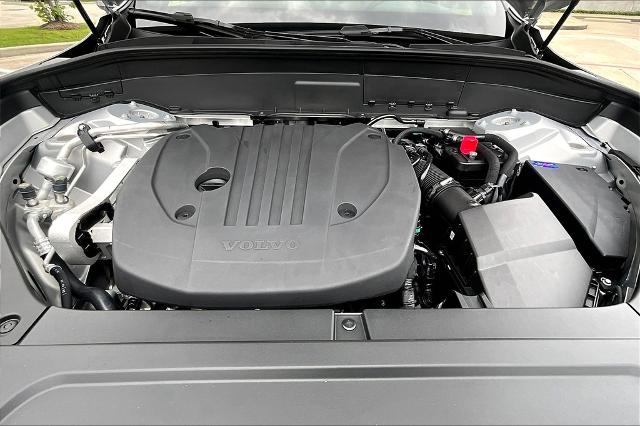 2025 Volvo XC90 Vehicle Photo in Houston, TX 77007