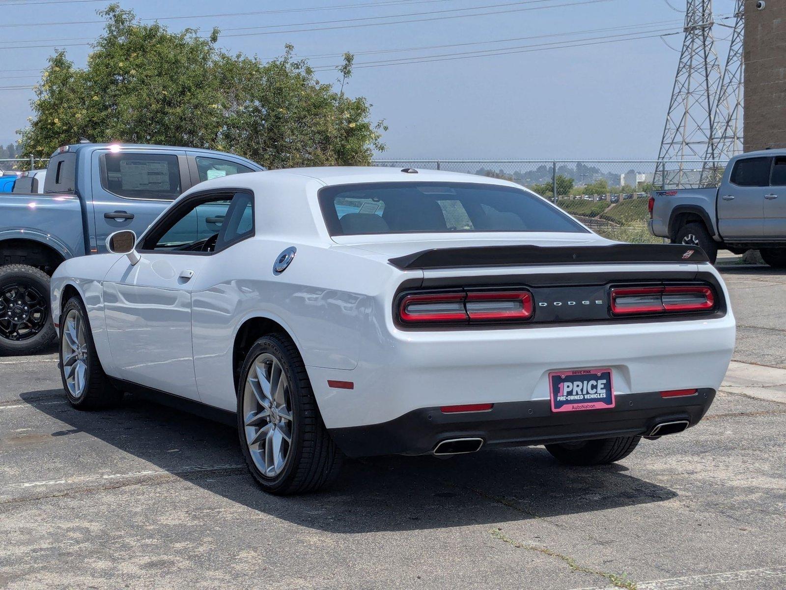 2023 Dodge Challenger Vehicle Photo in Valencia, CA 91355