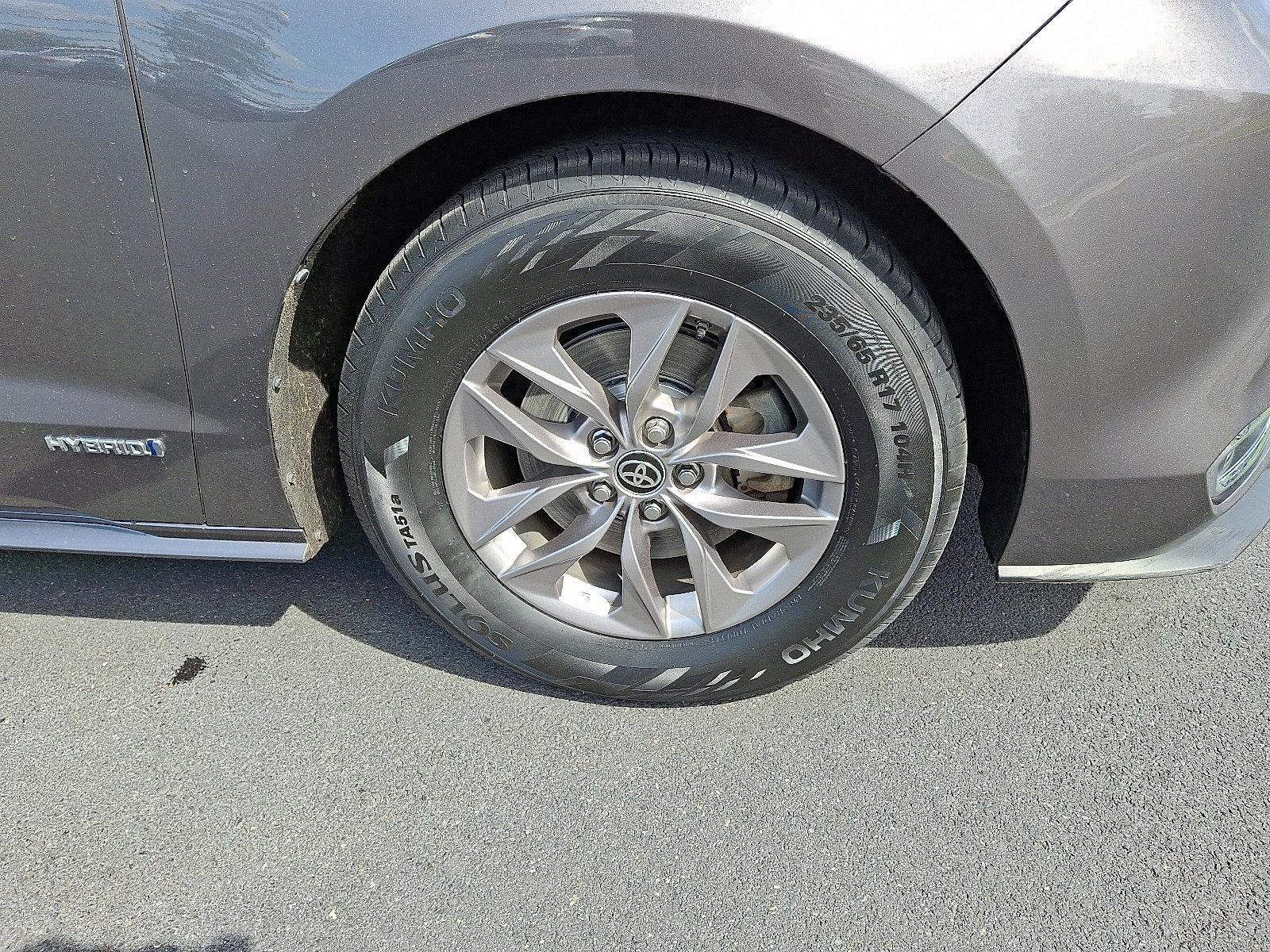 2021 Toyota Sienna Vehicle Photo in Harrisburg, PA 17111