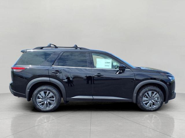 2025 Nissan Pathfinder Vehicle Photo in Oshkosh, WI 54904