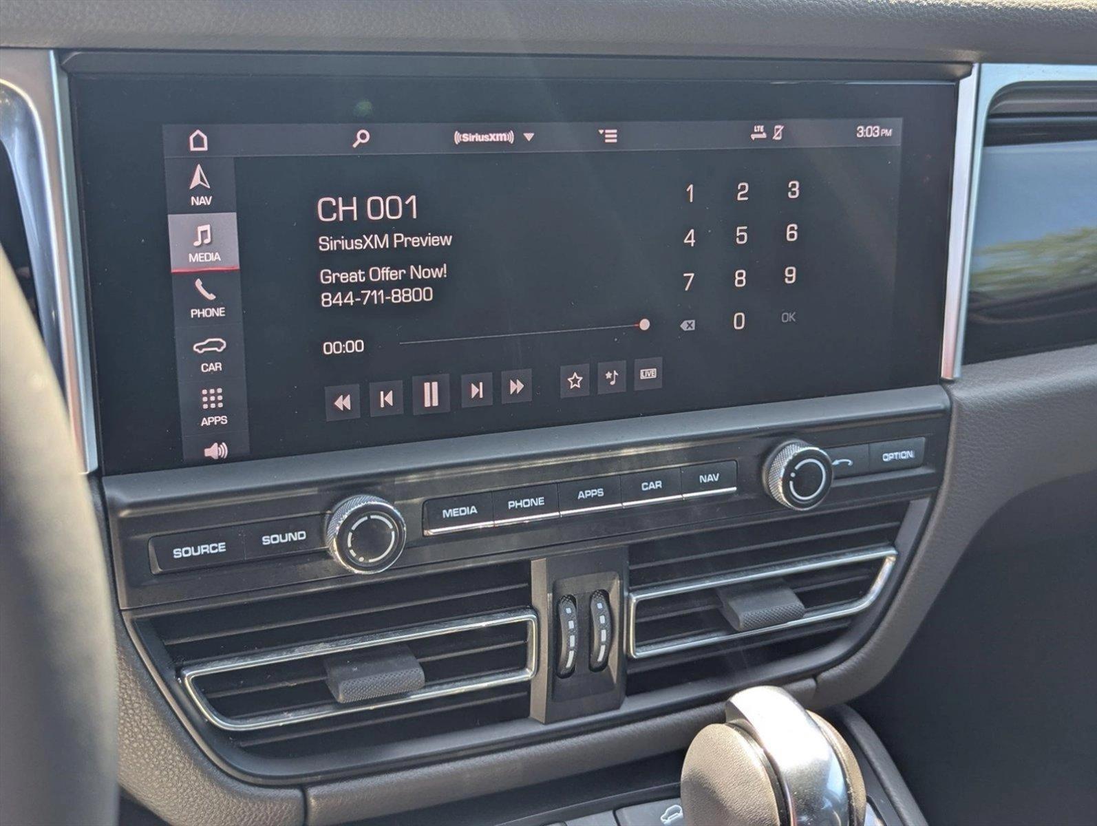 2019 Porsche Macan Vehicle Photo in Delray Beach, FL 33444